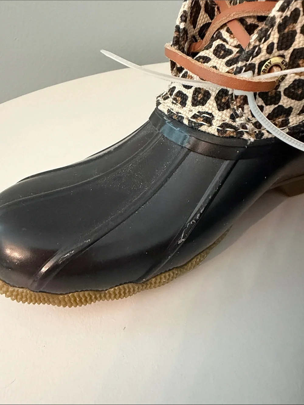 Sperry never worn